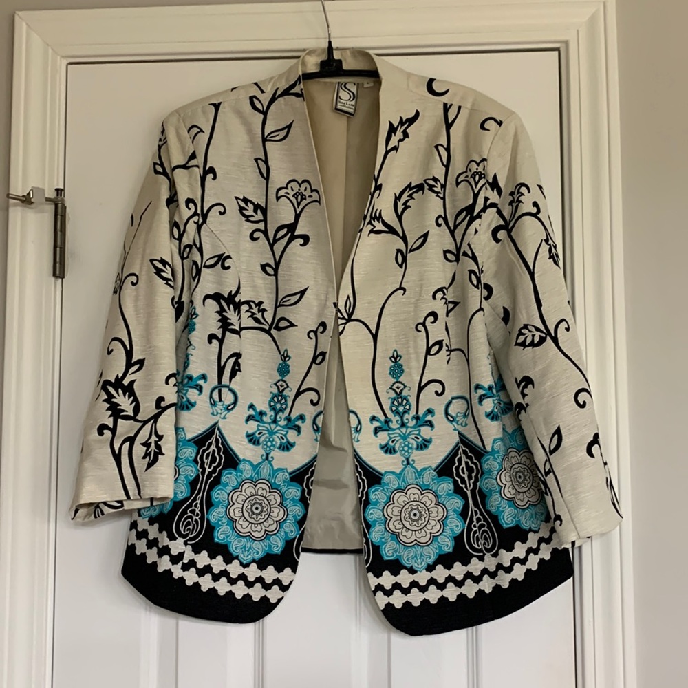 Silk Land Collection, size Large.